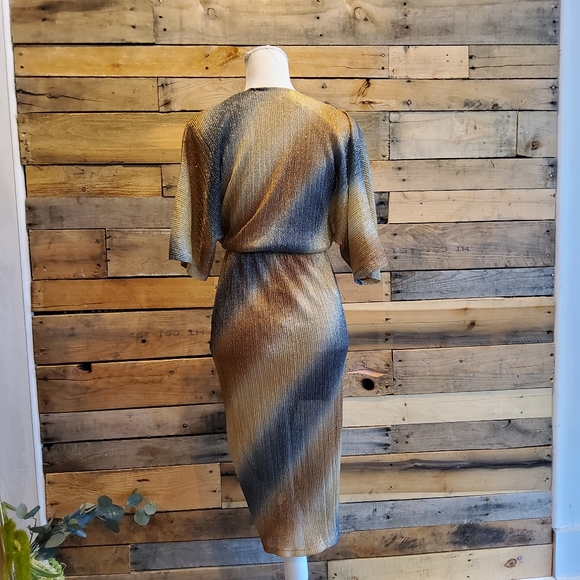 Luch Metallic Twist Knot Midi Dress - Picture 5 of 5